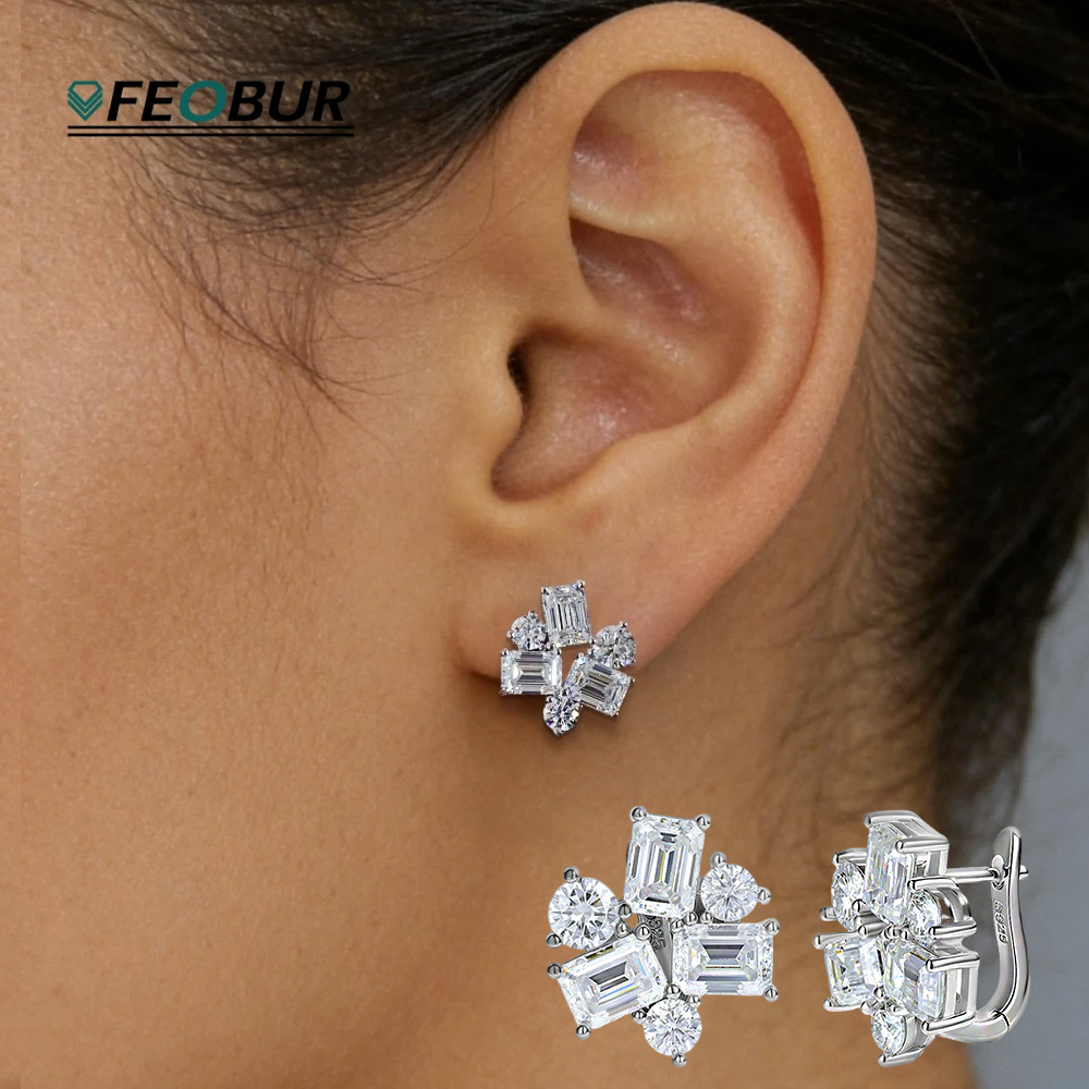 Cluster Stud Ear - 8.2cttw 바게트 및 라운드 모이사나이트 스터드