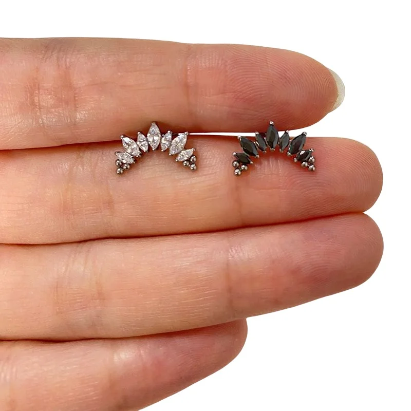 ASTM F136 티타늄 PIERC 7 CZ 후작, 트 - Cluster Stud Ear 리뷰 및 가격