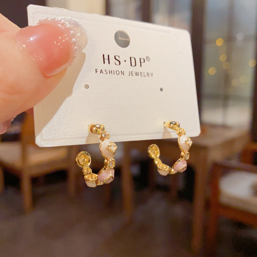 에나멜 꽃무늬 클러스터 하프 후프 귀걸이, 달콤한 파스 - Cluster Stud Ear 리뷰 및 가격